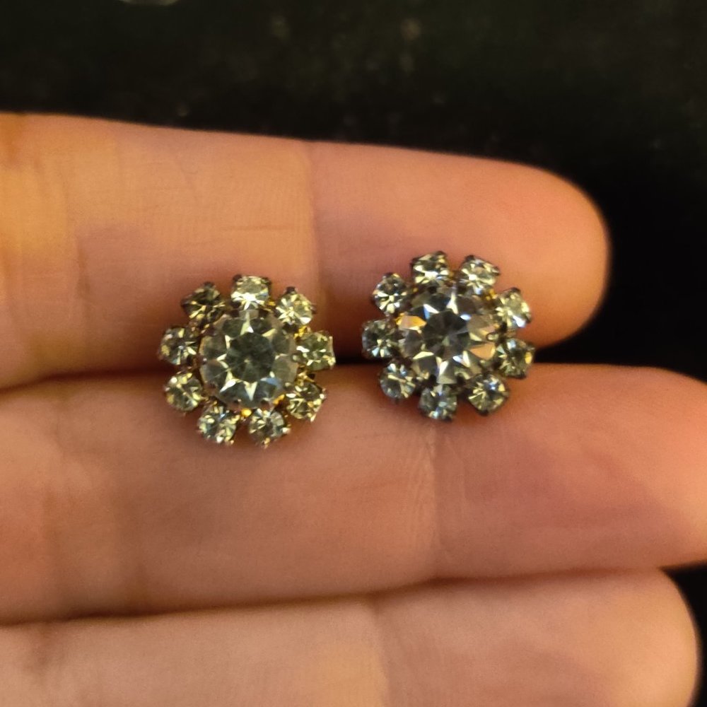 Vintage Rhinestone earrings